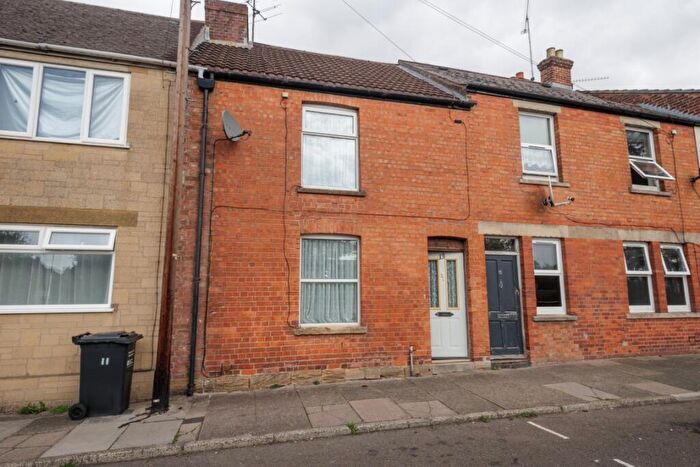 2 Bedroom Terraced House For Sale In Higher Kingston, Yeovil, Somerset, BA21