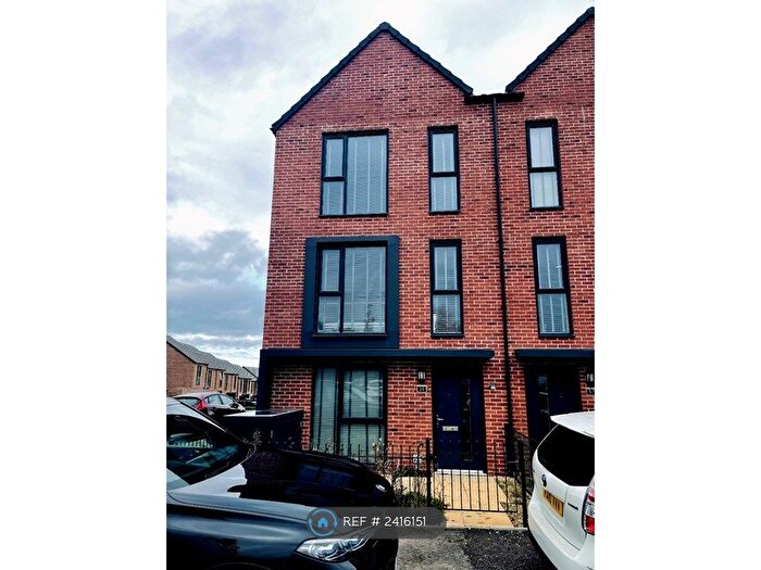 4 Bedroom Semi-Detached House To Rent In William Jessop Way, Bristol, BS13