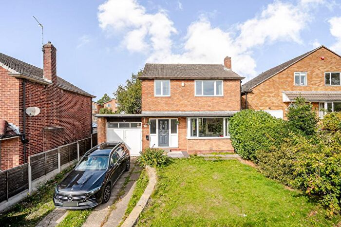 3 Bedroom Detached House For Sale In Bradley Grange Gardens, Huddersfield, HD2