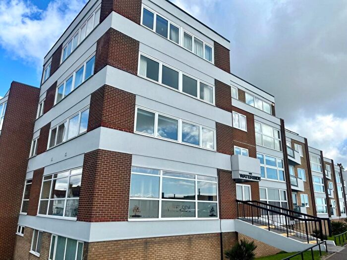 2 Bedroom Apartment To Rent In Eastern Esplanade, Southend-on-Sea, Essex, SS1