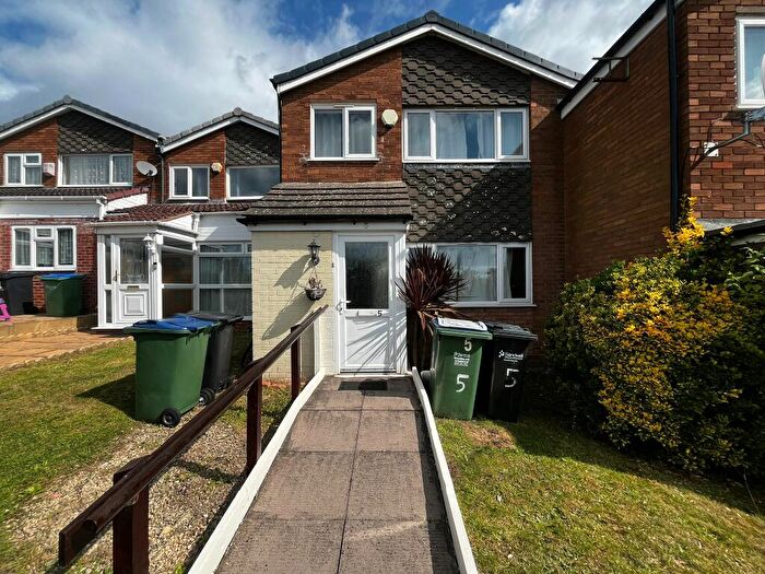 3 Bedroom Terraced House To Rent In Silverton Heights, Smethwick, B67