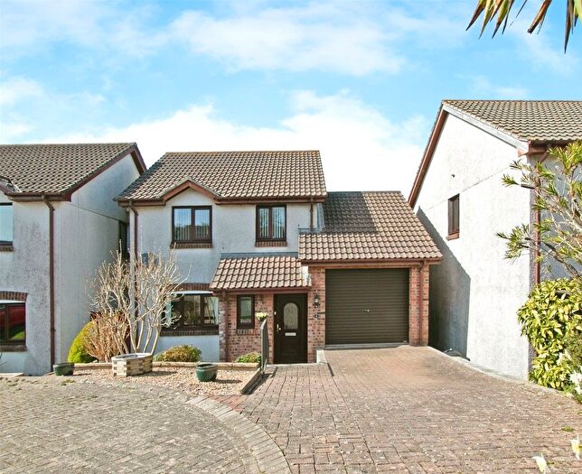 3 Bedroom Detached House For Sale In Primrose Close, Camborne, Cornwall, TR14