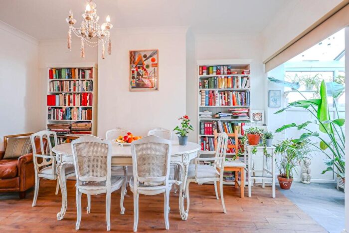 5 Bedroom Terraced House For Sale In Grand Parade, Leigh-On-Sea, SS9