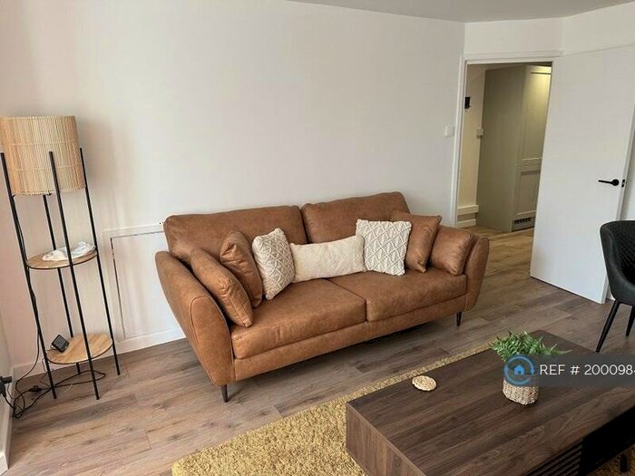 1 Bedroom Flat To Rent In Marine Parade, Lowestoft, NR33