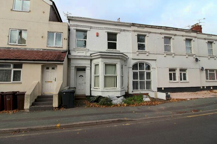 2 Bedroom Flat To Rent In Merridale Road, Wolverhampton, WV3