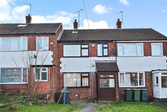 3 Bedroom Town House To Rent In Wesley Street, Leeds, West Yorkshire, LS11