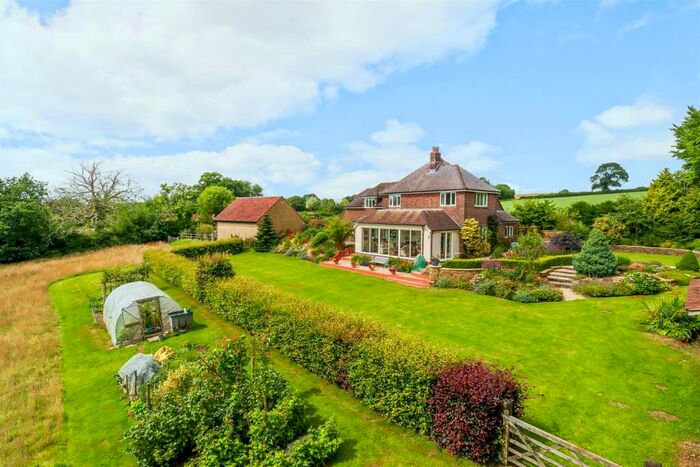 4 Bedroom Detached House For Sale In Drimpton Road, Broadwindsor, Beaminster, DT8