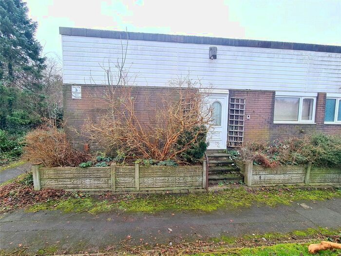 3 Bedroom Bungalow For Sale In Kingshead Close, Castlefields, Runcorn, Cheshire WA7