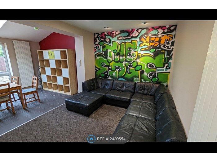 7 Bedroom Semi-Detached House To Rent In Thompson Avenue, Ormskirk, L39