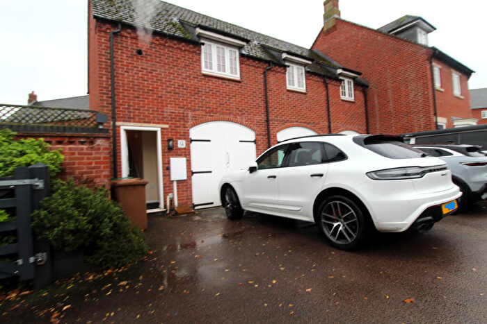 2 Bedroom Maisonette To Rent In Church Gresley, DE11