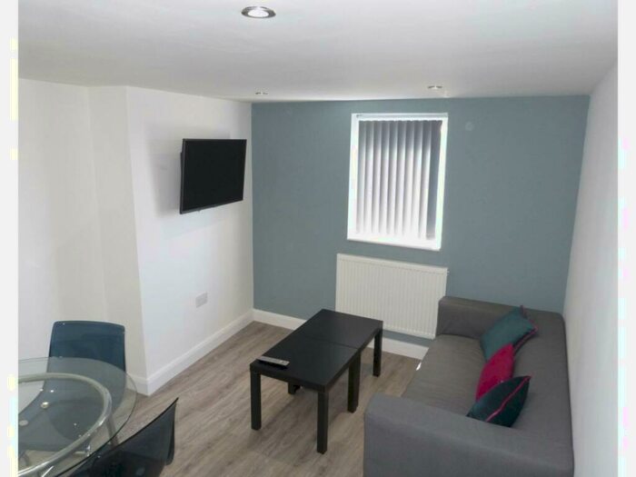 3 Bedroom Flat To Rent In Church Street, Ormskirk, L39