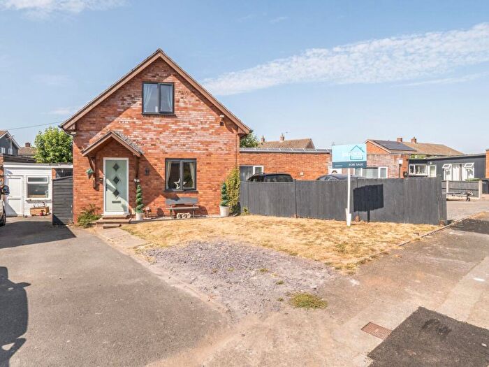 4 Bedroom Semi-Detached House For Sale In Whitehouse Close, Marden, Hereford, HR1