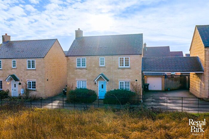 3 Bedroom Detached House For Sale In Sycamore Close, Kings Cliffe, Peterborough, PE8