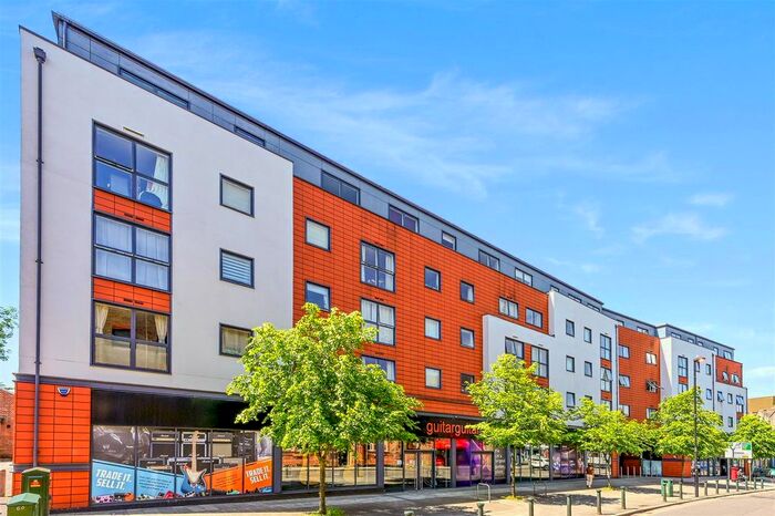 2 Bedroom Flat To Rent In Capitol Square, Church Street, Epsom, KT17