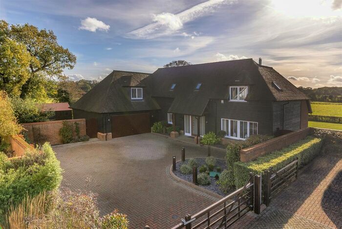 4 Bedroom Detached House For Sale In Oakwood Farm, Fairseat, Sevenoaks, TN15