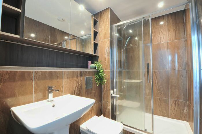 2 Bedroom Flat For Sale In Owen Street, Manchester, M15