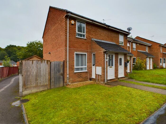 2 Bedroom Terraced House To Rent In Holkam Close, Reading, Tilehurst, RG30