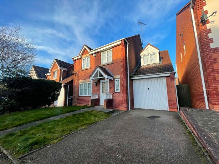 5 Bedroom House To Rent In Somerset Road, West Bromwich, B71