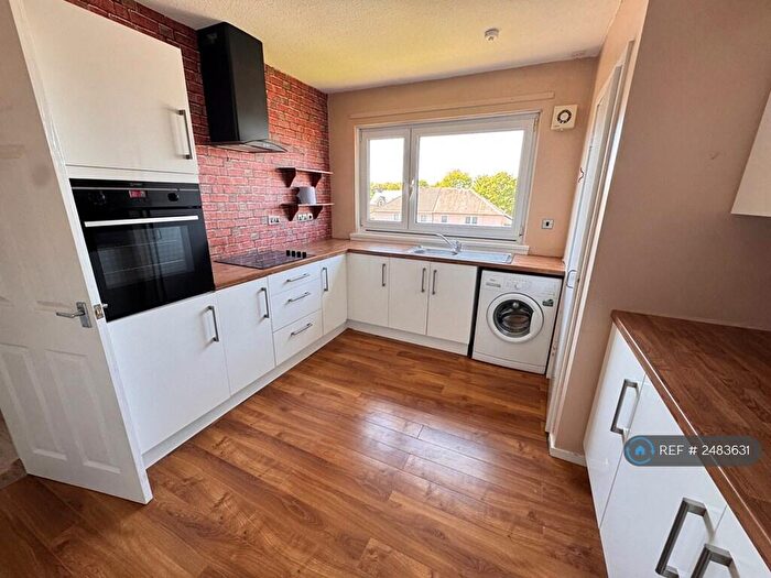 3 Bedroom Flat To Rent In Carnegie Drive, Camelon, Falkirk, FK1