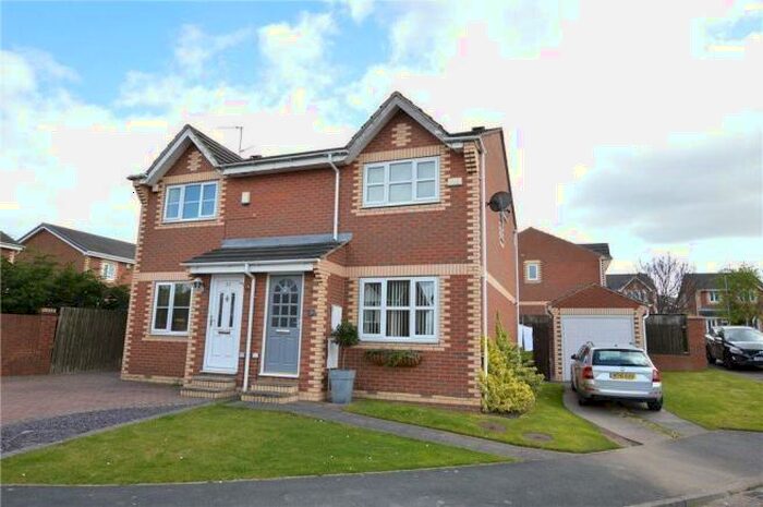 2 Bedroom Semi-Detached House To Rent In Brierlands Fold, Garforth, LS25