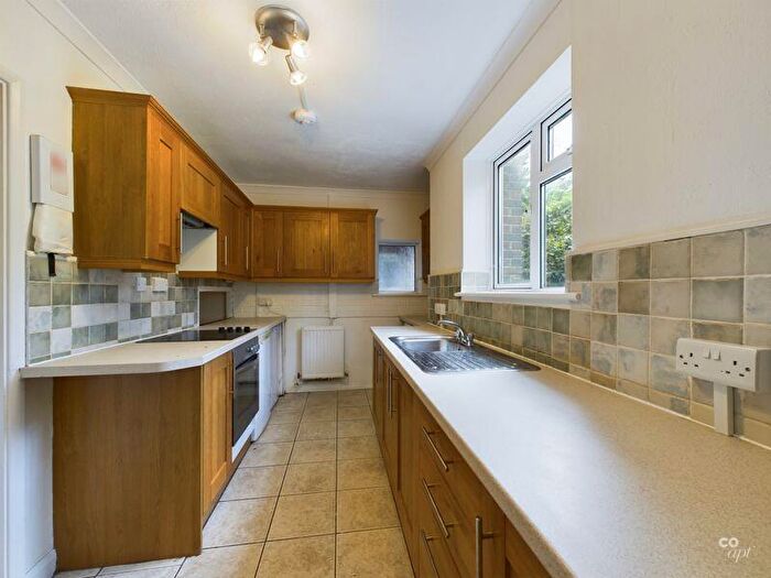 4 Bedroom Terraced House To Rent In Hillside, Brighton, BN2