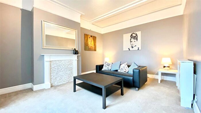 1 Bedroom Apartment To Rent In Coley Avenue, Reading, Berkshire, RG1