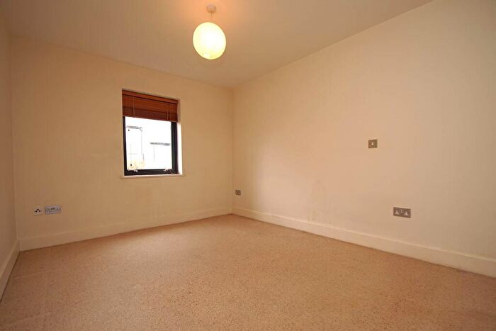 2 Bedroom Apartment To Rent In Conrads Yard, Cowbridge, SG14