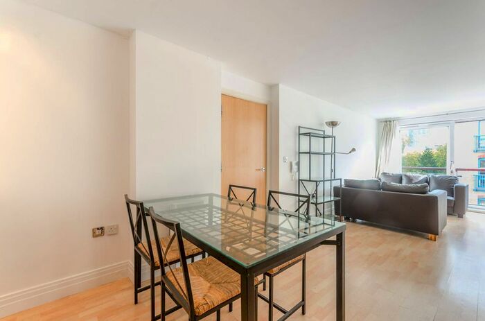 2 Bedroom Flat To Rent In Stanton House, Rotherhithe, London, SE16