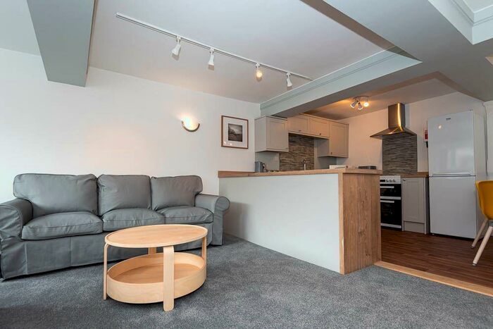 1 Bedroom Flat To Rent In The Haven, Pitcroft Lane, PO2