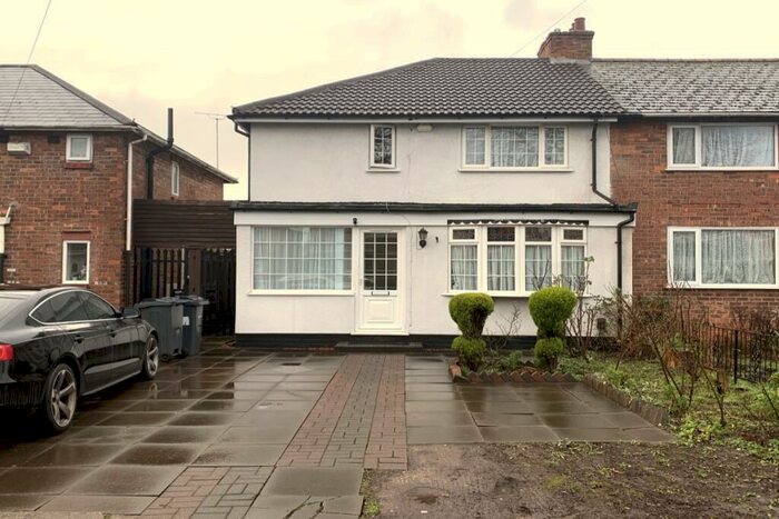 3 Bedroom Semi-Detached House To Rent In Belchers Lane, Birmingham, B9