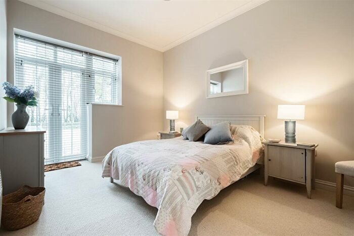 1 Bedroom Apartment For Sale In Woodfield House, Chichester, PO20