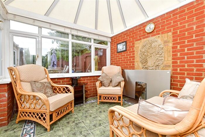3 Bedroom Semi Detached House For Sale In Little Bookham Street, Bookham, Leatherhead, Surrey, KT23