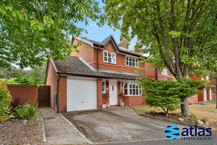 4 Bedroom Detached House For Sale In The Copse, Allerton, L18