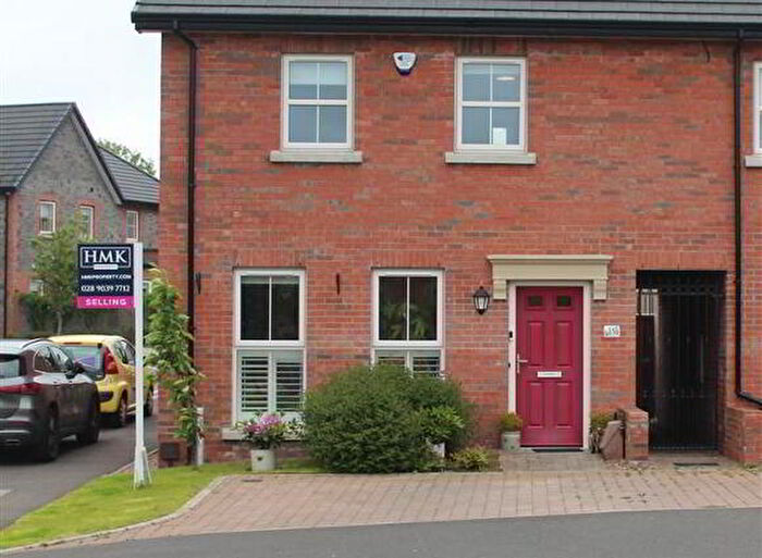 3 Bedroom House For Sale In Meadow Crescent, Lisburn, BT28