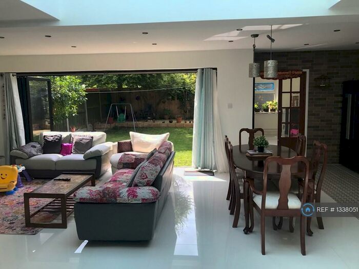 4 Bedroom Semi-Detached House To Rent In Canterbury Road, Margate, CT9