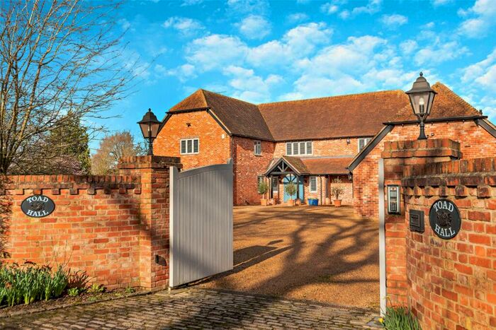 4 Bedroom Detached House For Sale In Winkfield Lane, Winkfield, Windsor, Berkshire, SL4