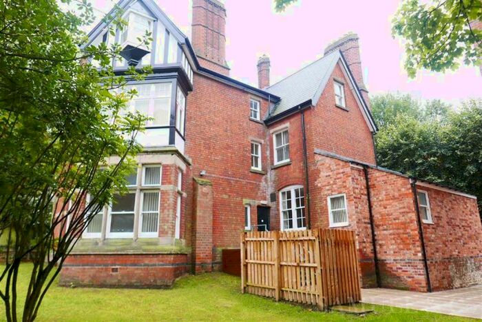 1 Bedroom Flat To Rent In Ednam Road, Dudley, DY1