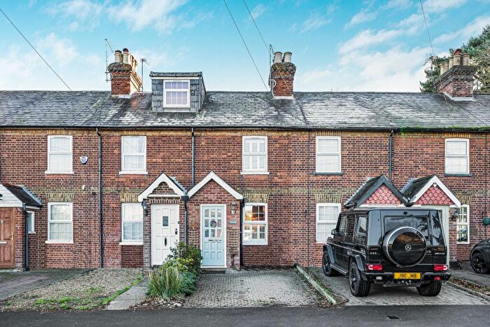 2 Bedroom Cottage For Sale In Dixons Hill Road, Welham Green, AL9