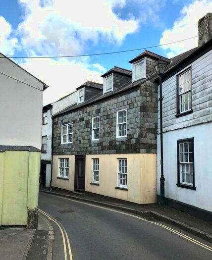 2 Bedroom Flat To Rent In Higher East Street, St. Columb, TR9