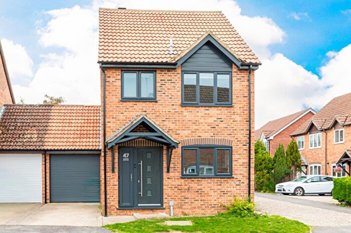 3 Bedroom Detached House For Sale In Wheelers Green Way, Thatcham, Berkshire, RG19