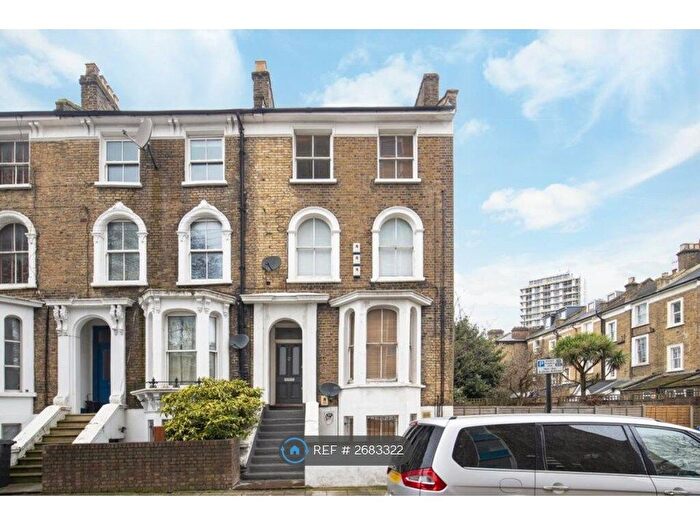 1 Bedroom Flat To Rent In Bellefields Road, London, SW9