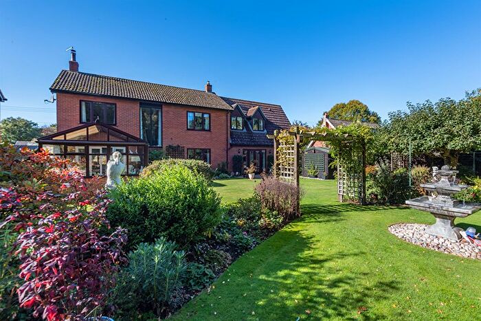 5 Bedroom Detached House For Sale In Norwich Road, Tuttington, Norwich, NR11