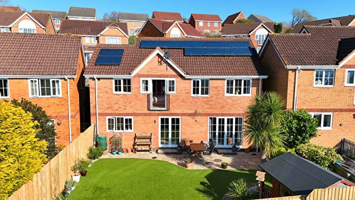 4 Bedroom Detached House For Sale In Avery Hill, Kingsteignton, Newton Abbot, TQ12