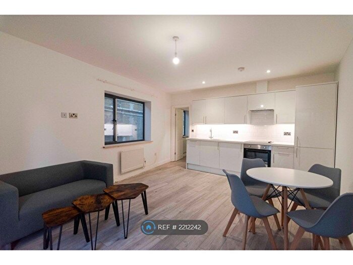 1 Bedroom Flat To Rent In Stamford Hill, London, N16