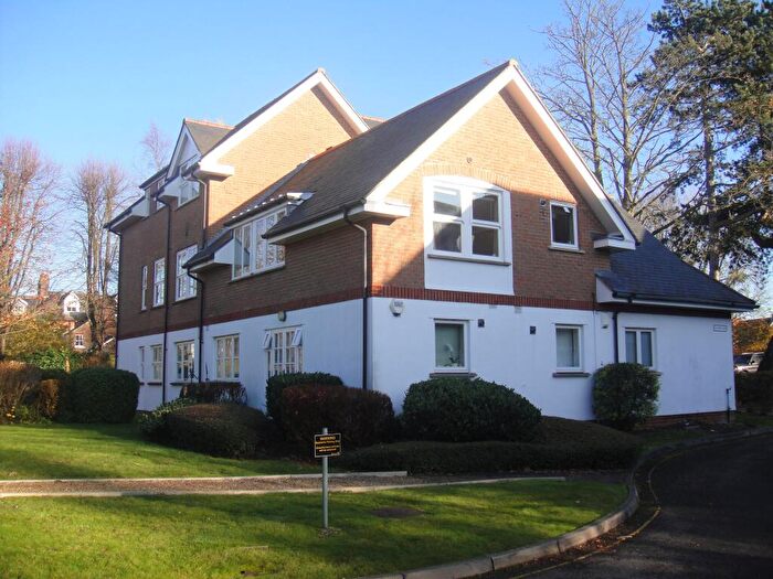 2 Bedroom Apartment To Rent In Milton Road, Harpenden, AL5