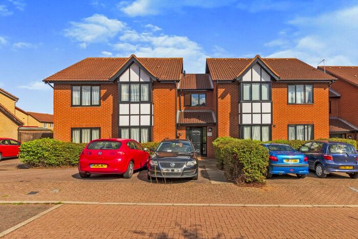 1 Bedroom Flat To Rent In Spoonley Wood, Bancroft, MK13