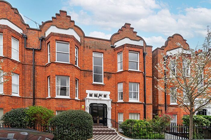 3 Bedroom Flat For Sale In Flanders Road, London, W4