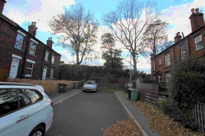 2 Bedroom Terraced House To Rent In Hodgson Place, LS27