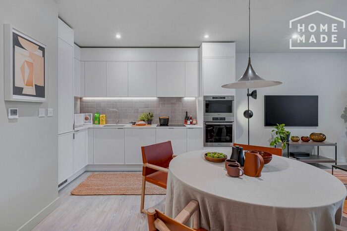 1 Bedroom Flat To Rent In Coppermaker Square, Stratford, E20