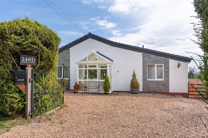 4 Bedroom Detached Bungalow For Sale In Old Birmingham Road, Marlbrook, Bromsgrove, B60